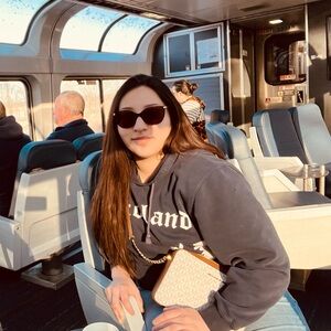 Meet your Posher, Anabel